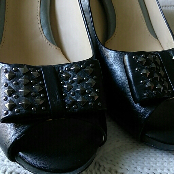 Studded Bow Black Leather Heels - Picture 5 of 16
